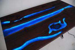 Blue River Walnut Dining Room Table With LED Lights 10