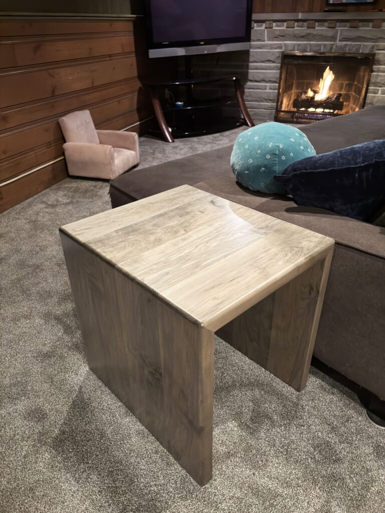 http://Multipurpose%20Maple%20Sofa%20Table%201
