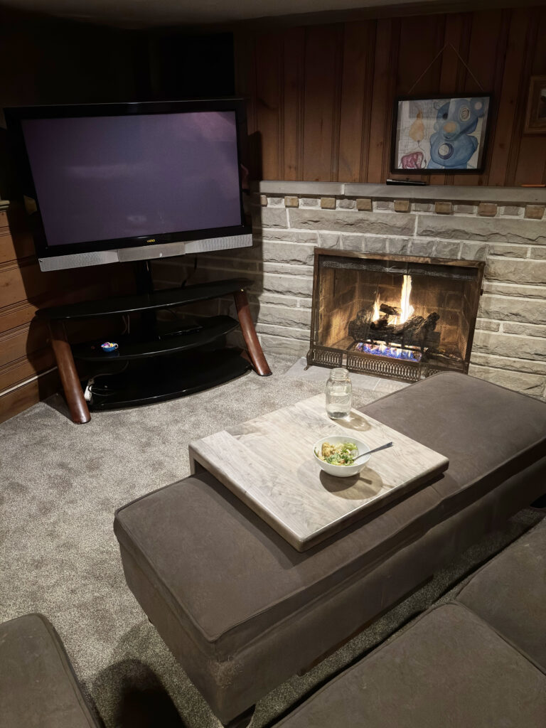 http://Multipurpose%20Maple%20Sofa%20Table%203