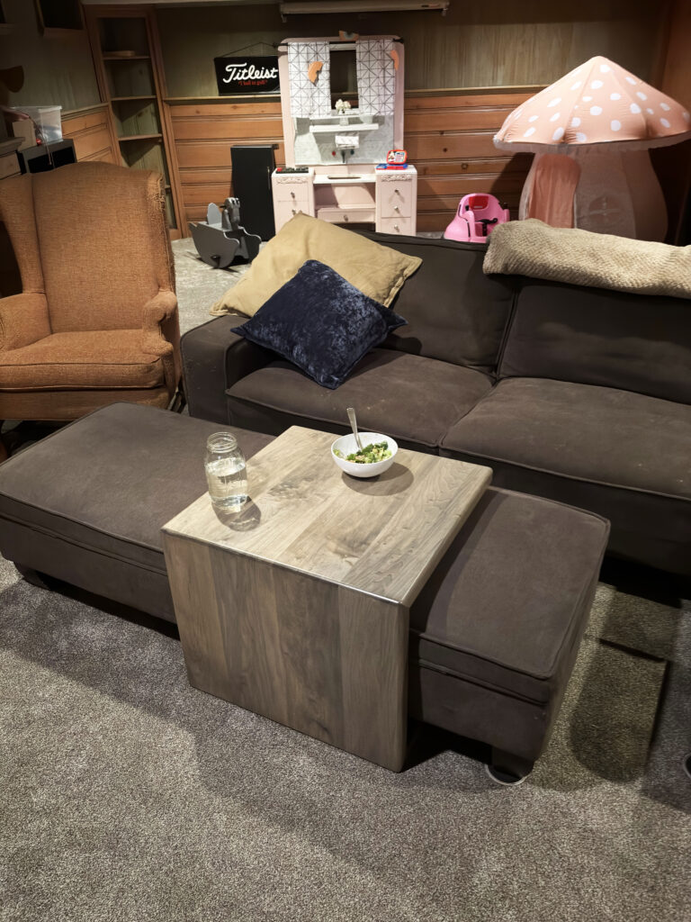 http://Multipurpose%20Maple%20Sofa%20Table%206